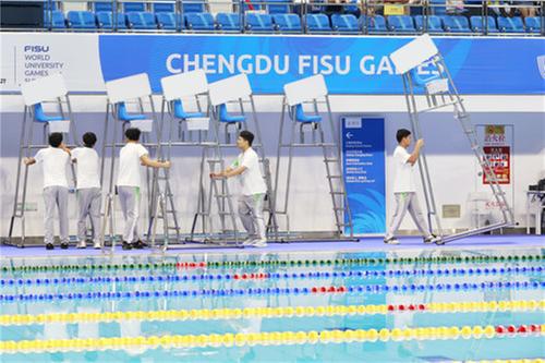 简阳跳水馆：压得下的是水花，压不下的是“小青椒”的热情