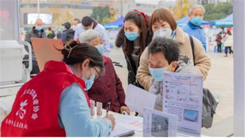 简阳：细致入微 拼出幸福生活图景
