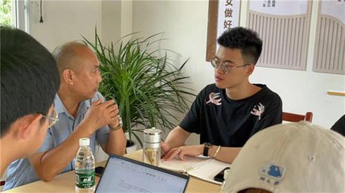 西南财经大学国际商学院实践队走进青神县