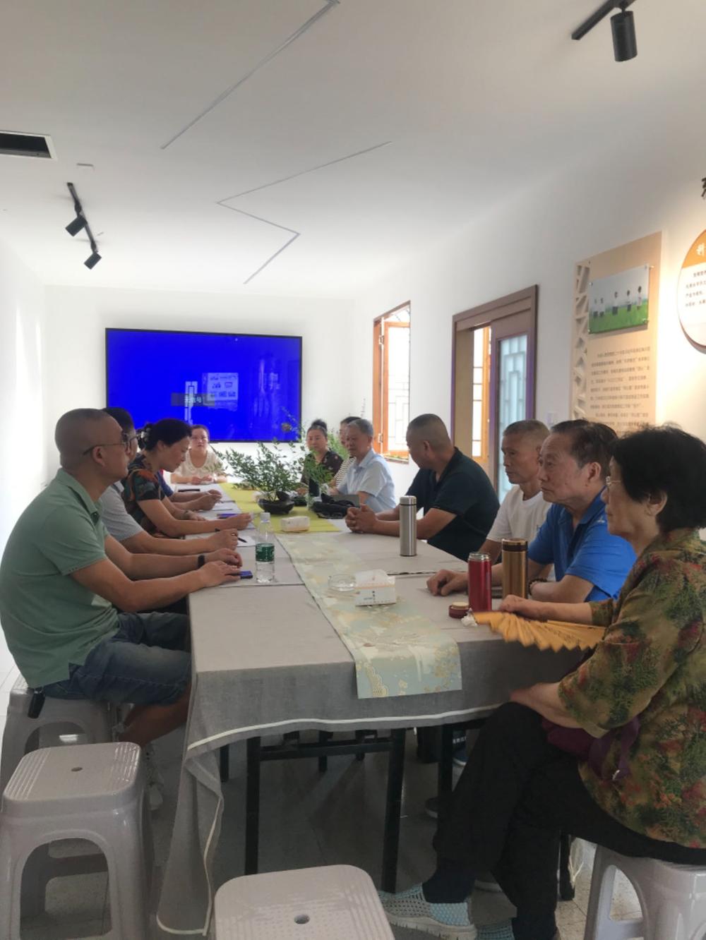 东坡区侨联召开全区归侨侨眷座谈会 