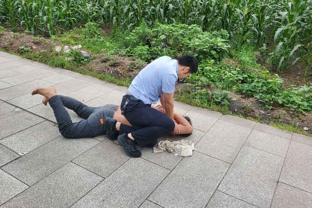 “逃犯克星”——记华蓥市公安局双河派出所民警蒋府宸