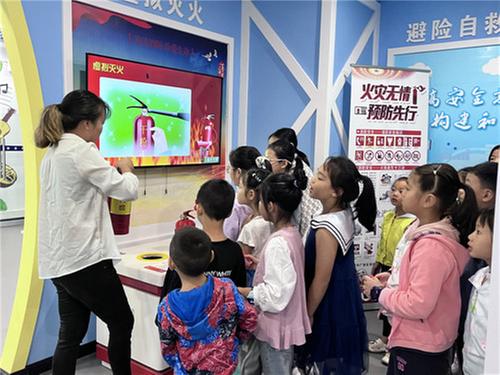 广安区：科普馆参观体验活动有趣又有料！