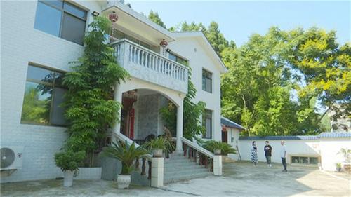 简阳市：美丽小庭院 汇聚多彩乡村