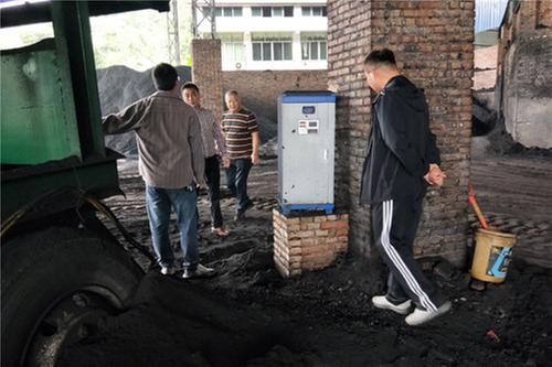 前锋区大佛寺街道拧紧节日“安全阀”实现事故零发生
