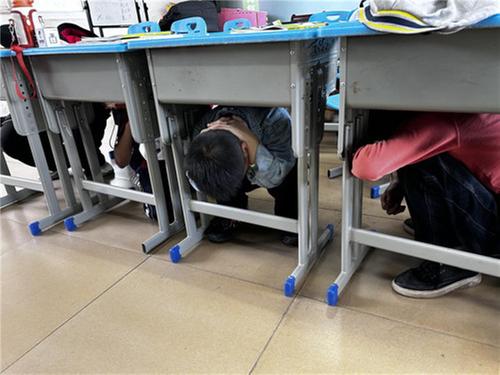 防震减灾 常记于心