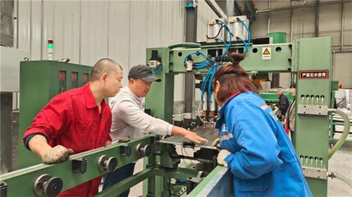 青神县：项目建设“加速跑” 奋力冲刺四季度