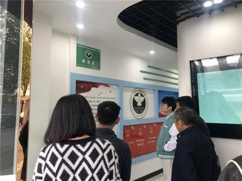 广安区浓溪镇组织干部职工接受禁毒教育