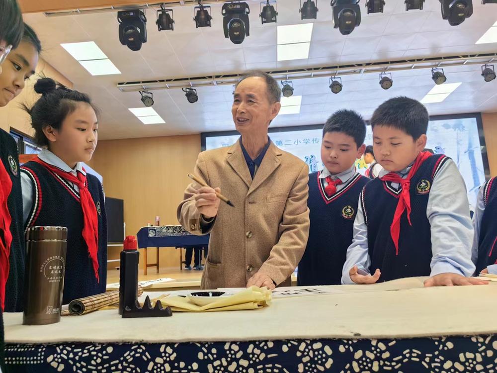 彭山区第二小学开展传统文化进校园活动