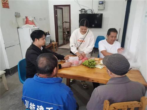 广安经开区奎阁街道开展走进敬老院慰问活动