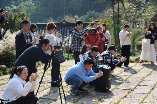 “我的家乡有多美”融媒视频联创营活动走进丹棱县