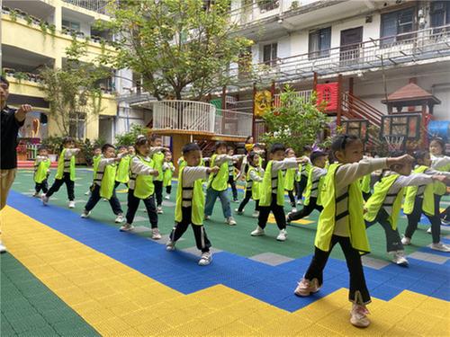 简阳市：让“和融”文化润泽孩子多彩幸福童年