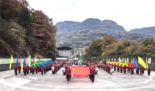 南江县大河镇小学举行2023年冬季田径运动会