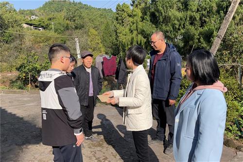 龙孔镇：爱心倡议捐款 点亮学子希望