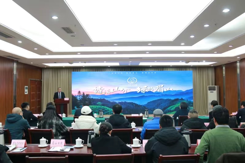 天更蓝 水更碧   眉山生态环境质量持续向好