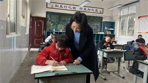 青神：激发教育活力  提升教学质量  