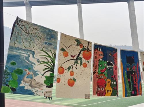 南江县特殊教育学校举办手工书法绘画作品展