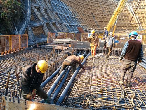 洪雅县：拼经济搞建设 交通重点项目奋力冲刺“开门红”