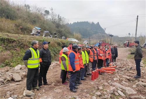 兴隆镇组织开展冬季森林防火扑火应急演练