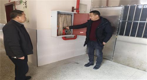 南江县桥亭镇九义校开展消防安全排查工作