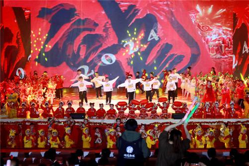 泸州纳溪首届少儿春晚点燃少年儿童舞台梦想