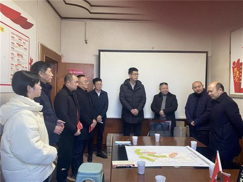 南江县领导慰问科技工作者