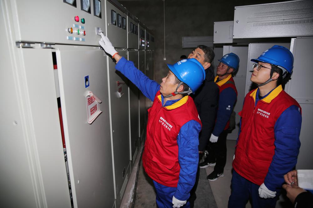 川渝高竹新区：贴心上门服务  “电”亮营商环境