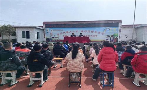 南江县下两镇东垭小学开展法治进校园知识讲座