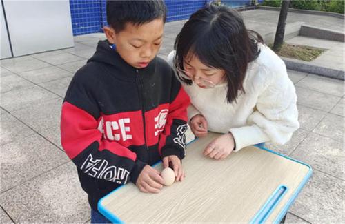 南江县特殊教育学校开展“春分竖蛋 纸鸢翻飞”特色活动