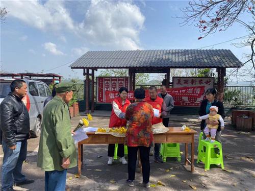 礼安镇：倡导祭祀新风，文明祭扫传温情