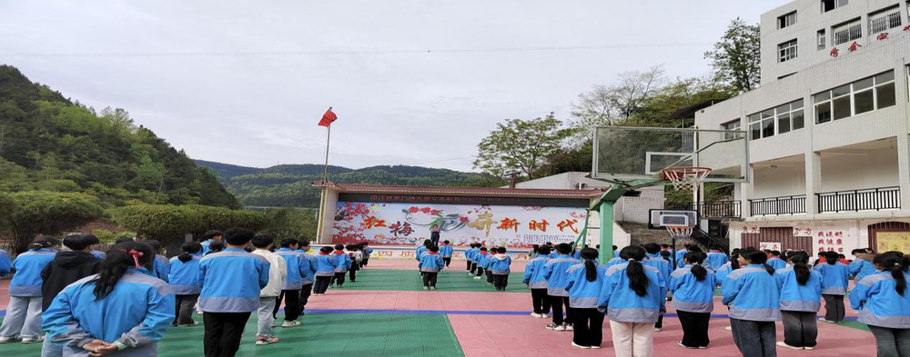 关门镇九义校开展“规范使用手机 远离网络沉迷”主题教育活动