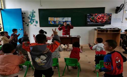 乐坝小学开展“研读新课标 践行新理念”学科教研活动