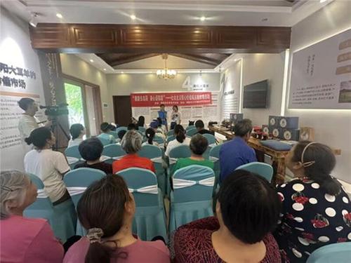 简阳市科协开展“趣游生态园 童心促和谐”社会主义核心价值观主题教育活动