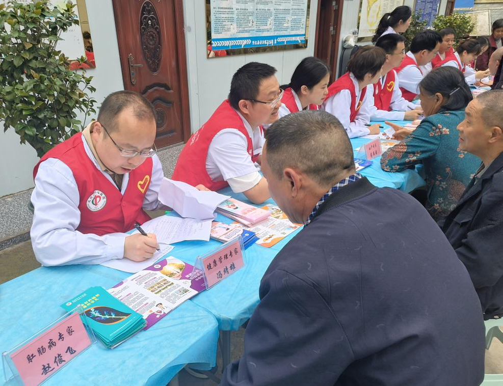 达州市科普作家协会开展“健康科普走基层”活动
