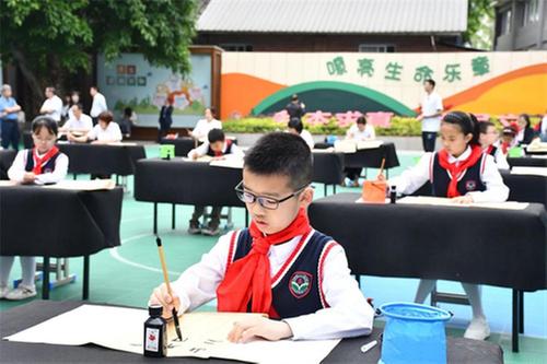 全省书法教育现场会在巴州区三小举办