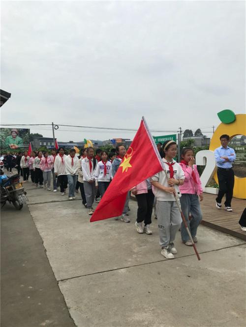 眉山东坡区首个农业公司被授牌建立青少年劳动教育实践基地