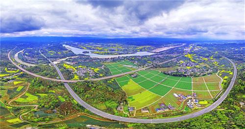 弯道变直！七里坪连接线建成通车