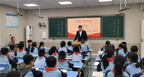 荥经县老科协助力红色基因传承