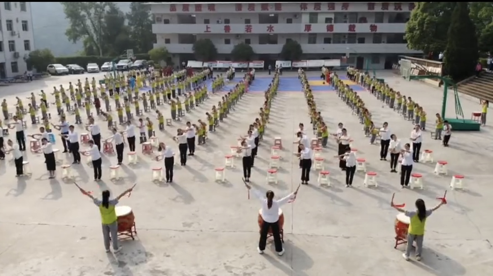 南江县赤溪九义校开展艺术展演活动