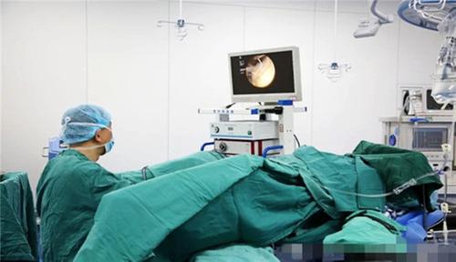苍溪县人民医院成功为94岁高龄患者实施经尿道前列腺等离子电切术