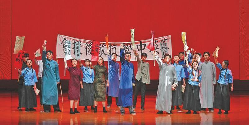 “共和国的脊梁——科学大师宣传工程”四川汇演活动启动