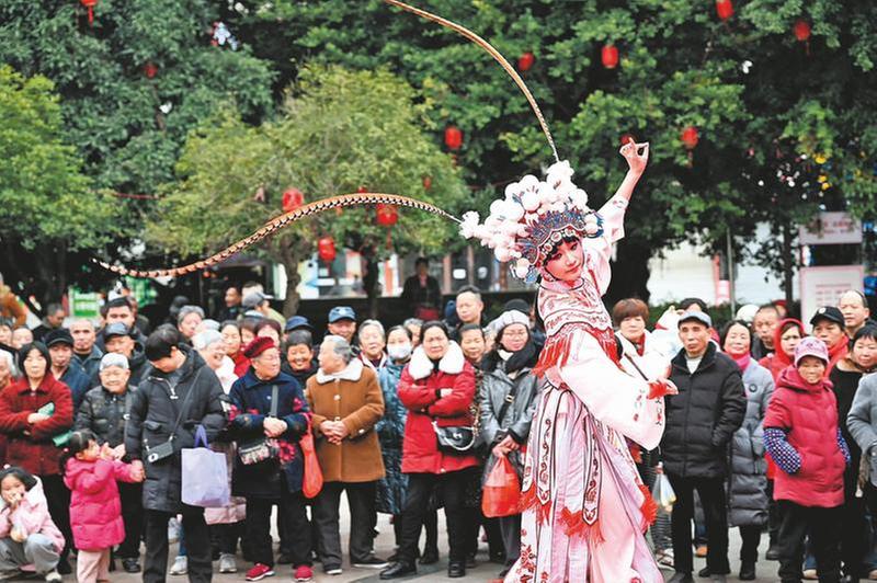 春节临近年味浓 多彩活动贺新春