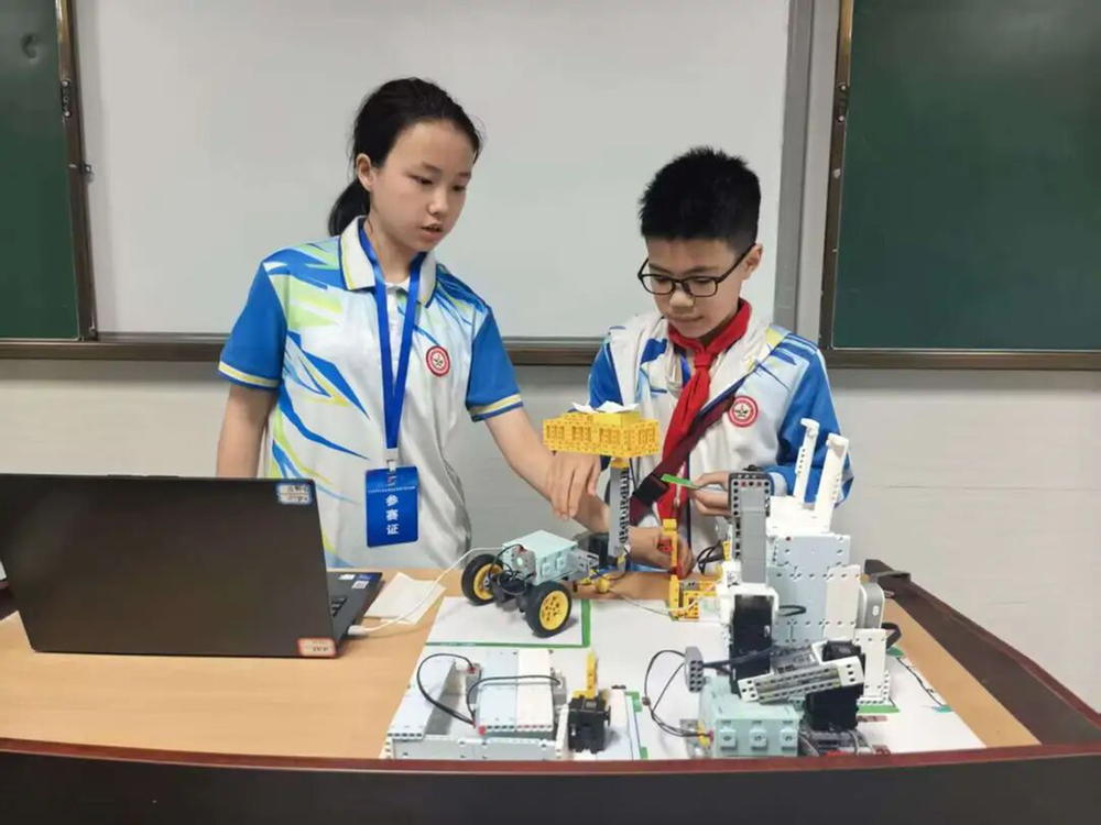 南江县红塔小学在巴中市数字素养提升实践活动中获佳绩